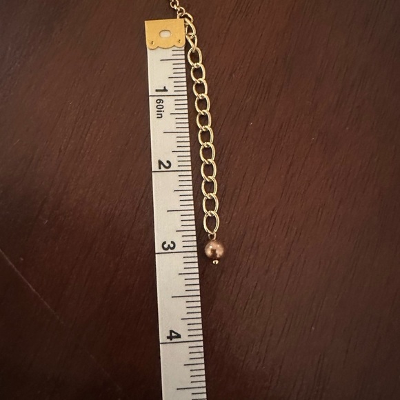 PREMIER DESIGNS Multicolor Dangling Pearl Necklace. 16”L 3”L Extension - Picture 3 of 6